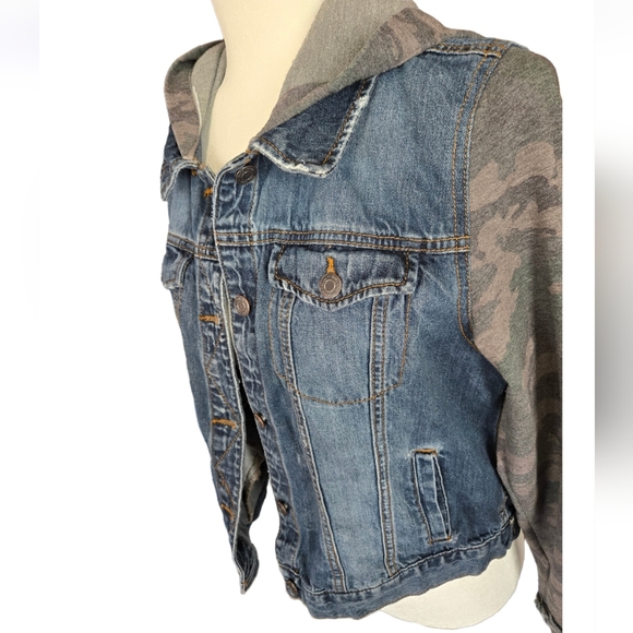 Mudd Jean Jacket With Camo Hood and Sleeves Junior's Size Large - Picture 4 of 7